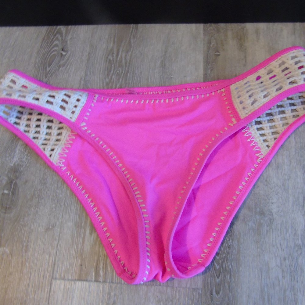 Pink And Boho Mesh Victoria's Secret Bikini Bottom Size Large